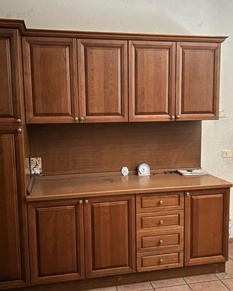 Credenza in perfetto stato di conservazione