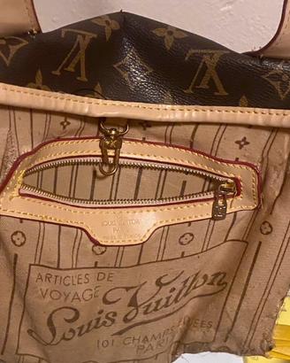 borsa LV