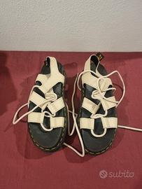 Sandali Dr Martens