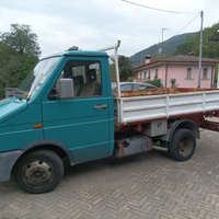 Iveco Daily 35-10 anno 96, con ribaltabile trilate