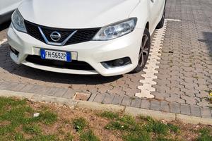 privato  vende Nissan pulsar