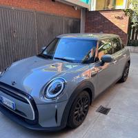 MINI Cooper 1.5 One Classic 5 porte unico propri