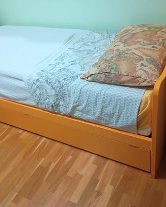 Letto singolo e scrivania  (vendi anche singol)