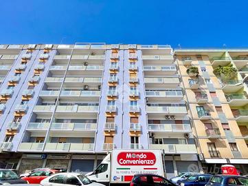 4 LOCALI A BARI
