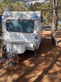 Roulotte Adria 360 con documenti