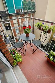 MONOLOCALE CON BALCONE, X 1 sola persona