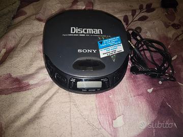 lettore cd portatile Sony ben tenuto. funzionante 