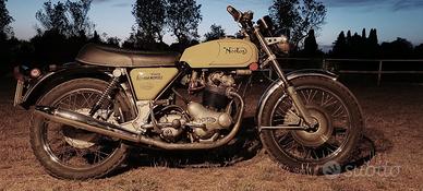 Norton Commando - 750 Combact