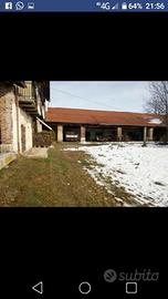 Cascinale ampio da ristrutturare