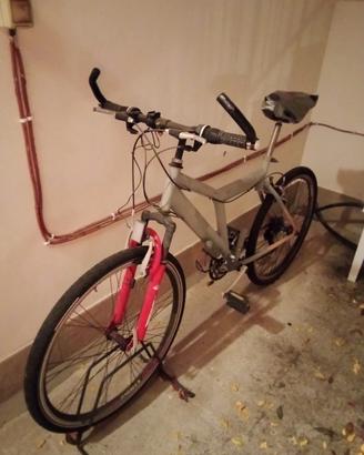 Bicicletta stradale.