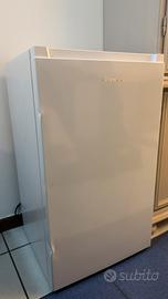 Hisense Congelatore Verticale Bianco 61L
