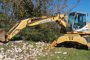 Escavatore gommato CASE 788. Con solo1790 ore