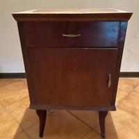 Comodino epoca metà 1900