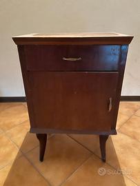 Comodino epoca metà 1900