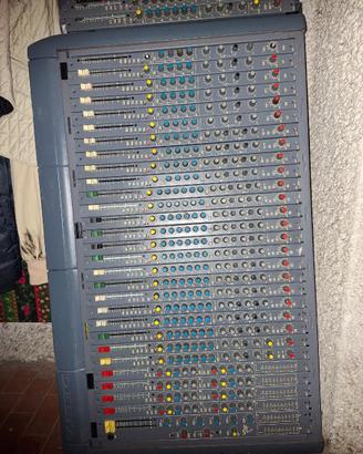 MIXER ANNI 90 SOUNDCRAFT DELTA DLX 24 CANALI