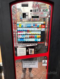 Distributore automatico per sigarette