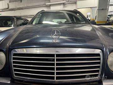 Mercedes-benz E 200 Kompressor cat S.W. Avantgarde