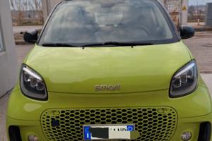 Smart coupe ev parisblue edition 17kw