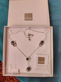 Collana Misaki in argento e perle nere