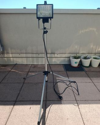 Faretto treppiede alogeno 500w