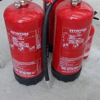 Estintori a polvere (2 da 6Kg)