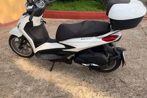 Piaggio Beverly 300 2024