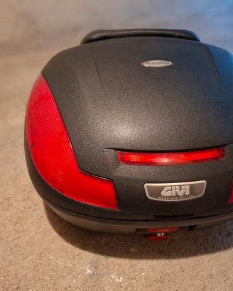 bauletto givi 56 litri simply completo di piastra 