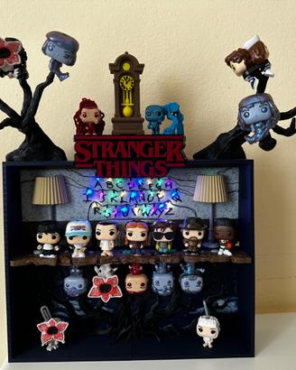 Espositore Stranger Things Funko Pop Kinder Joy