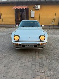 Porsche 944 S