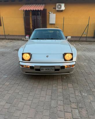 Porsche 944 S