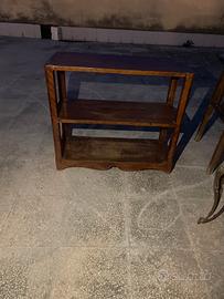 scaffale di legno