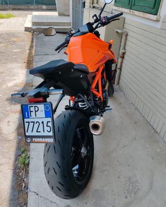 KTM SUPER DUKE 1390 EVO R