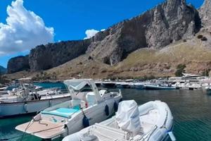 Gommone predator 540