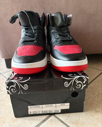 Scarpa Donna tipo Nike Jordan