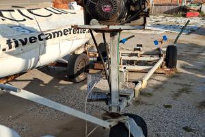 Carrello motorizzato nautico