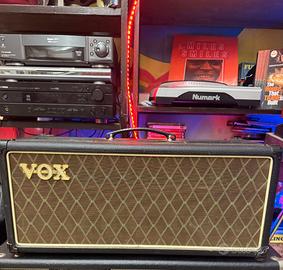 Testata per chitarra Vox AC30CCH 165w