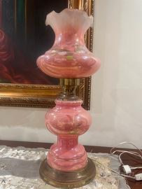 lampada da tavolo in vetro opalino