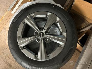 Quattro gomme complete di cerchi in lega per Mini