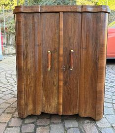 Macchina da cucire Diamant con mobile vintage