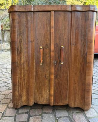 Macchina da cucire Diamant con mobile vintage