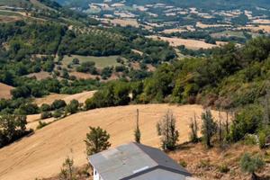 Arsita (TE) villa indipendente 200 mq+5000 terreno