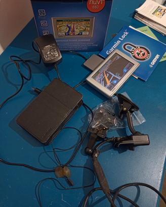 Navigatore Garmin Nuvi 660 + accessori funzionante