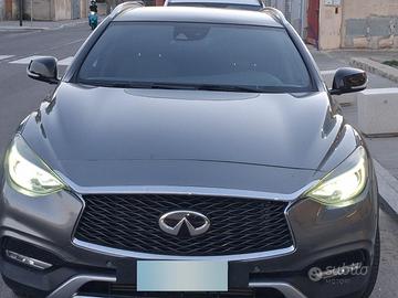 Auto infinitiqx30 2.2  4x4