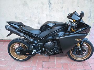 Yamaha YZF R1 09 finanziabile