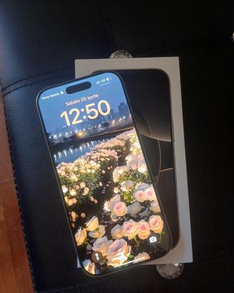 Iphone 16 Pro + 14 cover