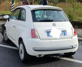 Fiat 500 incidentata