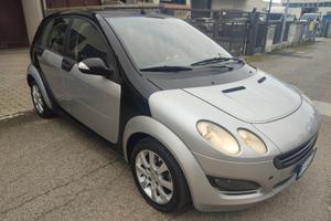 SMART FORFOUR BENZINA TETTO PANORAMICO X NEOPATENT