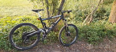 Mtb muscolare biammortizzata