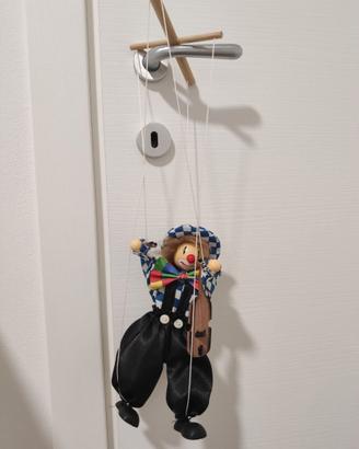 Marionetta violinista