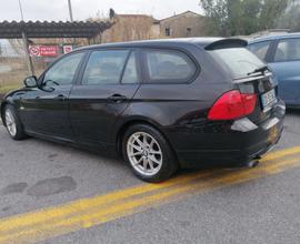 Bmw 320d Touring --Mod. Restyling-*EURO 5*-PERFETT